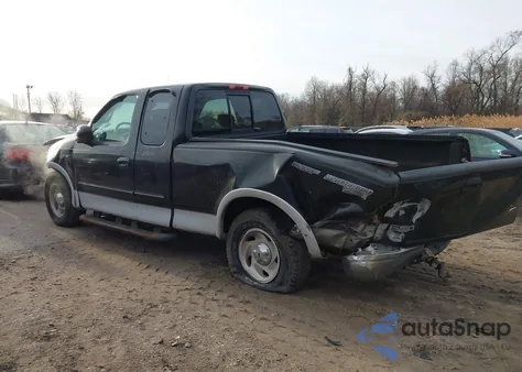 2001 Ford F-150 Lariat/Xl/Xlt z USA, uszkodzony, nr VIN 1FTRX18L11NB01348